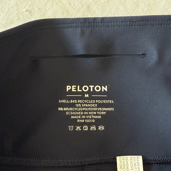 Matching Peloton Set - Picture 3 of 5